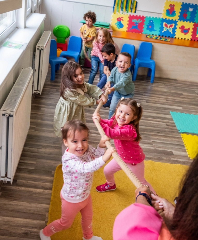 Dzieci podczas zabawy